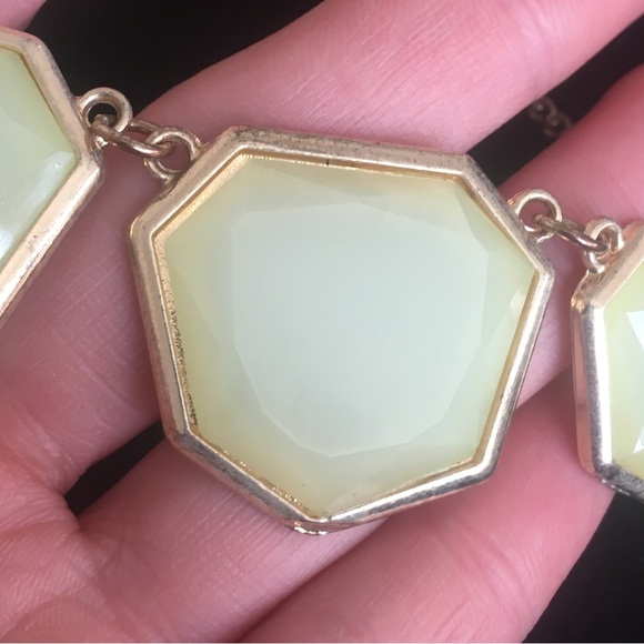 Vintage Chunky Green Stone Necklace - Picture 5 of 10